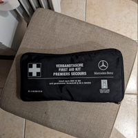 Kit primo soccorso Mercedes