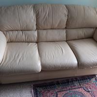 Divano letto in pelle