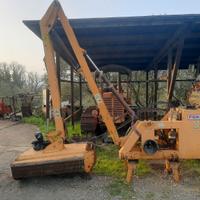 Braccio decespugliatore trattore