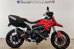DUCATI Hyperstrada 821 RED