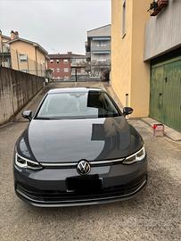 Volkswagen Golf 8