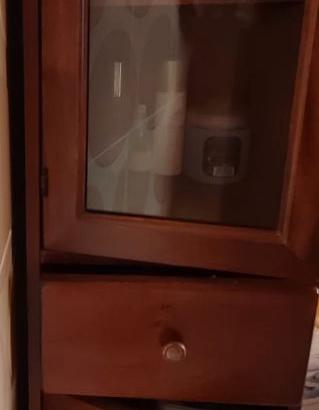 Mobiletto in legno