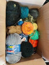 lotto stock 2,5kg gomitoli lana 