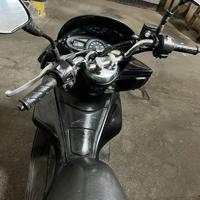 Honda PCX 125 START & STOP con bauletto