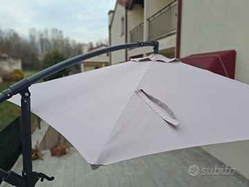 Ombrellone decetrato 3x3 e basamento