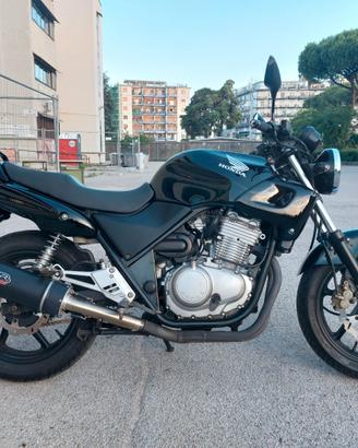 Moto Honda CB 500 del 1997 (Moto d'epoca)