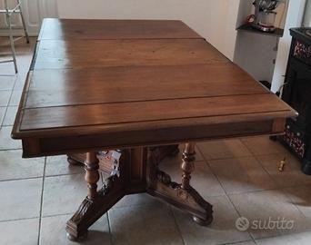 Tavolo in noce sala/ soggiorno