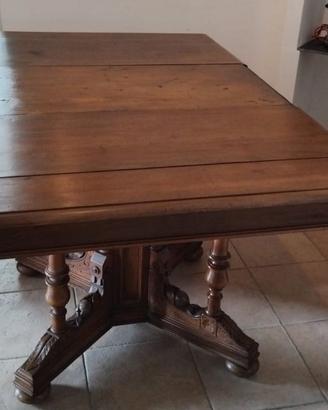 Tavolo in noce sala/ soggiorno