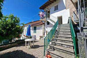 CASA SEMINDIPENDENTE A VOBBIA