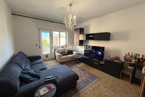BALDENICH - AMPIO APPARTAMENTO CON GARAGE E CANTIN
