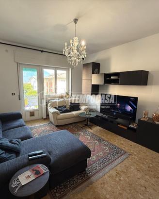 BALDENICH - AMPIO APPARTAMENTO CON GARAGE E CANTIN