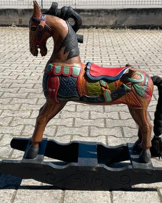 Cavallino a dondolo