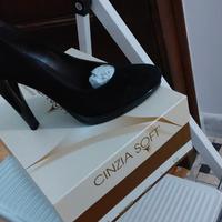 Scarpe donna marca Cinzia nere