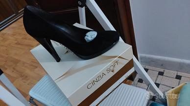 Scarpe donna marca Cinzia nere