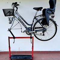 supporto manutenzione bici