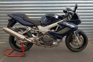 Honda VTR 1000 Firestorm