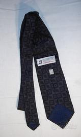 LOTTO 12 - 7 cravatte in seta 100% varie marche