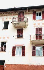 3 LOCALI COMPLETAMENTE RISTRUTTURATO !!!