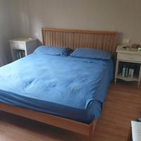 letto matrimoniale con 2 comodini