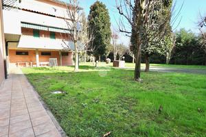 4 LOCALI A REGGIO NELL'EMILIA