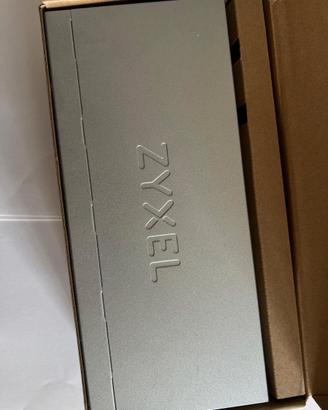 Switch Zyxel GS1008HP 8-Port Gigabit PoE+
