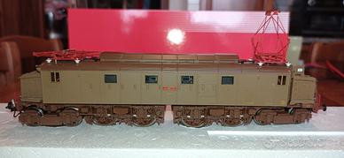 Rivarossi HR 2026 loco 428  prima serie avancorpi