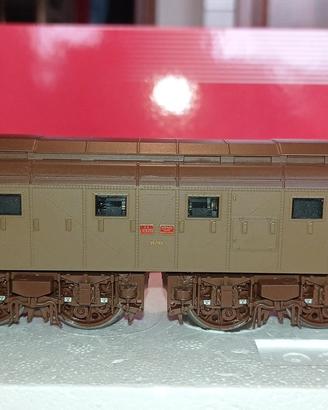 Rivarossi HR 2026 loco 428  prima serie avancorpi