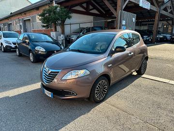Lancia Ypsilon 1.2 69 CV 5 porte Gold
