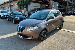 Lancia Ypsilon 1.2 69 CV 5 porte Gold
