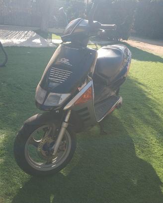 aprilia sr 50 max biaggi