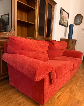 Divano rosso piu 2 poltrone