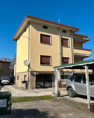 Oriago ampia casa singola gia' divisa in 2 unita'
