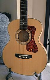 Guild Jumbo junior acustica mini amplificata
