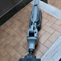 Aspirapolvere Tornado