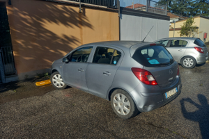 Opel corsa 1.2 gpl