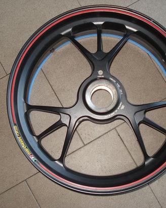 Cerchio posteriore Ducati