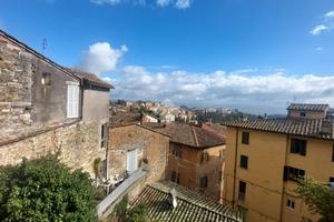 2 LOCALI A PERUGIA