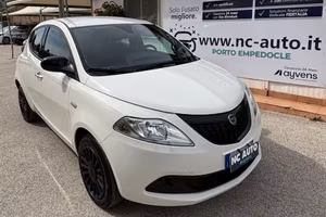 LANCIA Ypsilon 1.0 FireFly 5 porte S&S Hybrid Si