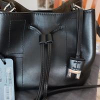 Borsa Hog tracolla in pelle Hocket collezione 2025