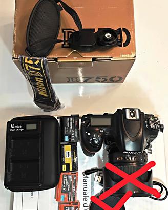 Kit Nikon D750 + memorie + Flash + card 14k scatti