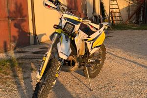 Husqvarna 300 2t. 2020