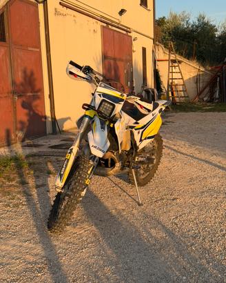 Husqvarna 300 2t. 2020