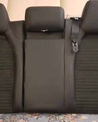 Schienale posteriore Mercedes GLA premium Amg
