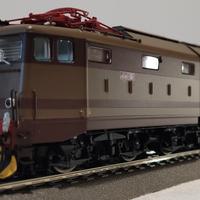ACME 60120 FS E645 054 Locomotiva castano-isabella