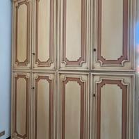 Armadio in legno massello