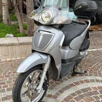 Aprilia Scarabeo Light 200 Anno 2009