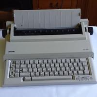 macchina da scrivere elettronica 