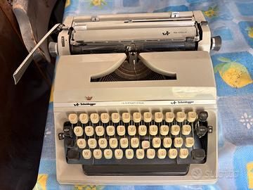 Macchina da scrivere