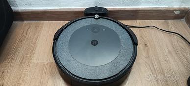 Robot aspirapolvere Roomba i3 (con errore 26)