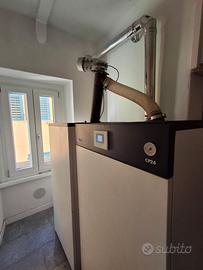 CALDAIA A PELLET 26 kW CON SERBATOIO E WI-FI
